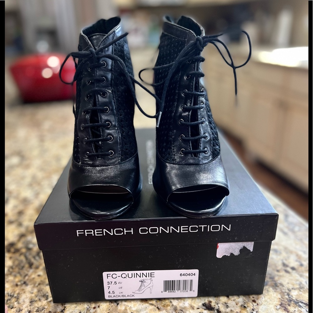 French Connection Quinnie lace up,zipper, open toe, high heel booties-Sz 7 black